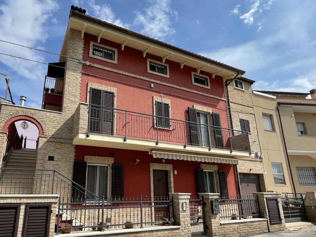 Appartamento Casa Rossa Castelfidardo Esterno foto